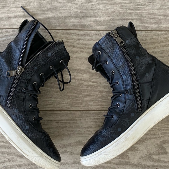 MCM men’s high top black monogram sneakers. Size: EU-41  US-8. - Picture 6 of 13